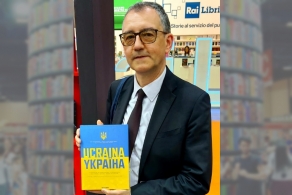 "Ми готові запропонувати тим, хто зажадає розповсюджувати українські книги, нашу допомогу"